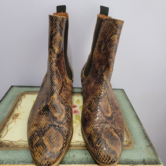 Hudson London Beryl Reptile Print Leather Boots Size 7 - Picture 3 of 6